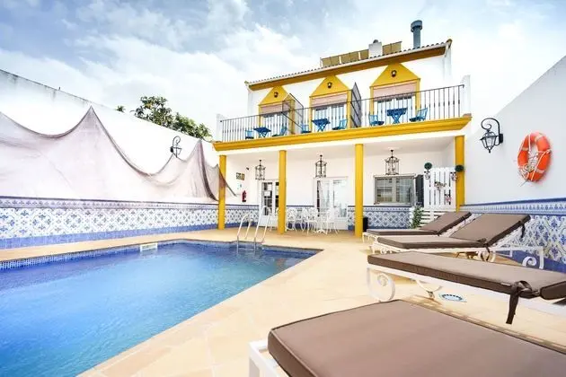 Hostal Ciudad Trigueros - Havuz
