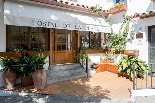 Hostal de la Plaça - Dış Mekan
