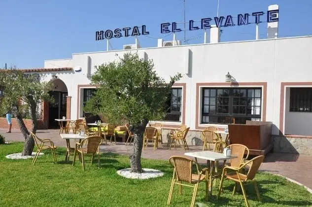 Hostal El Levante - Yerinde Yemek