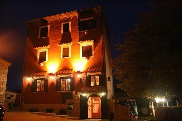 Hostal Hostatgeria Sant Jaume