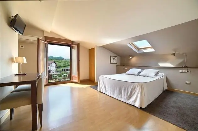Hostal Izar-Ondo