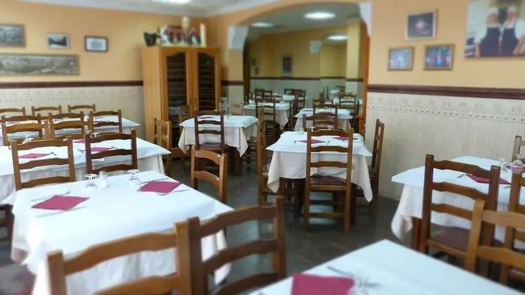 Hostal La Masía - Yerinde Yemek