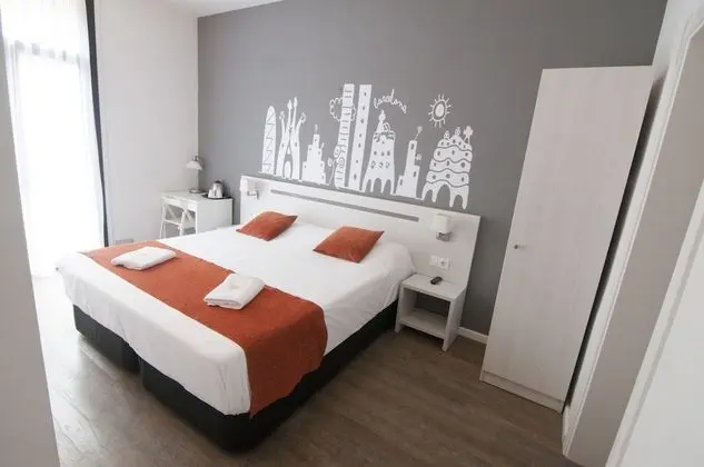 Hostal Live Barcelona - Oda