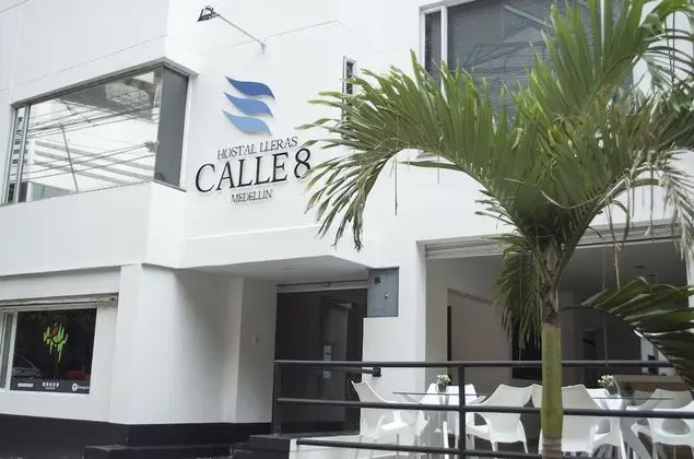 Hostal Lleras Calle 8
