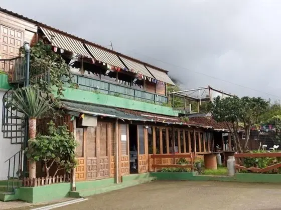 Hostal Mamio Verde - Hostel - Dış Mekan