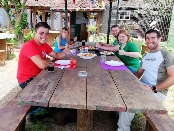 Hostal Mamio Verde - Hostel - Yerinde Yemek