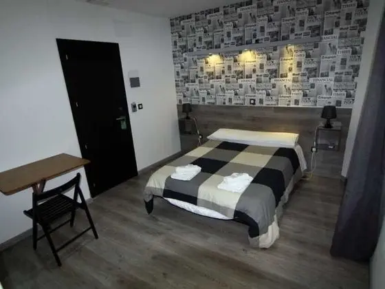 Hostal Mh Fuencarral - Genel