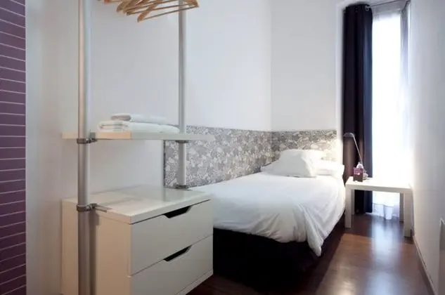 Hostal Nitzs Bcn - Oda