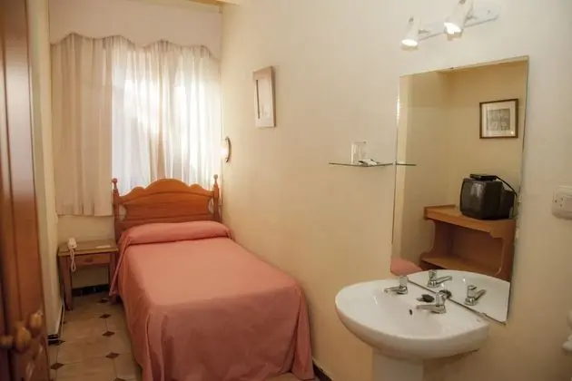 Hostal París - Oda