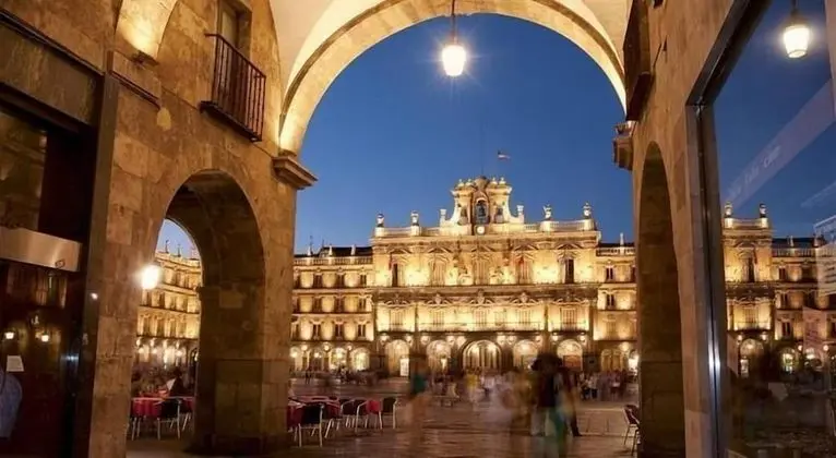 Hostal Plaza de España
