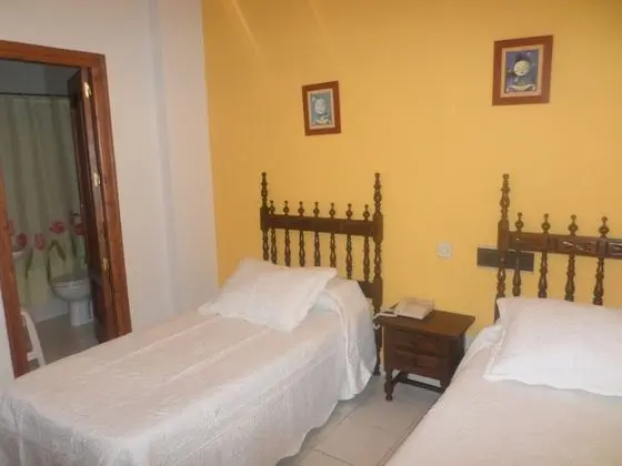 Hostal Restaurante Lujuan