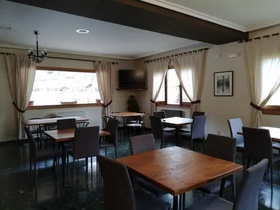 Hostal Restaurante Ventasierra - Yerinde Yemek