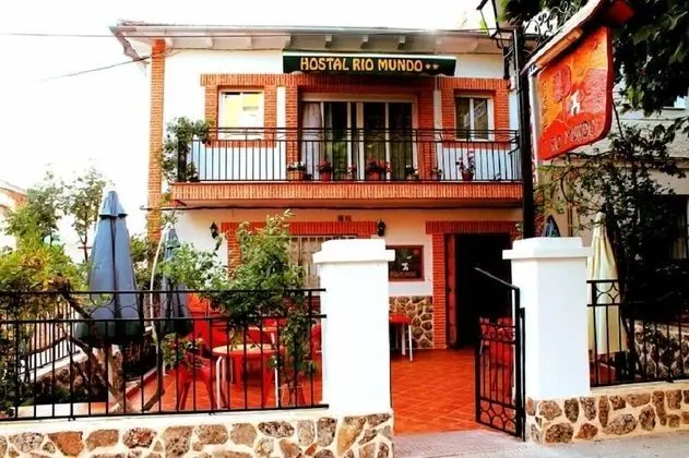 Hostal Rural Río Mundo