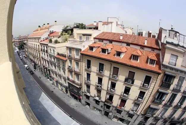 Hostal Sol Square Madrid - Dış Mekan