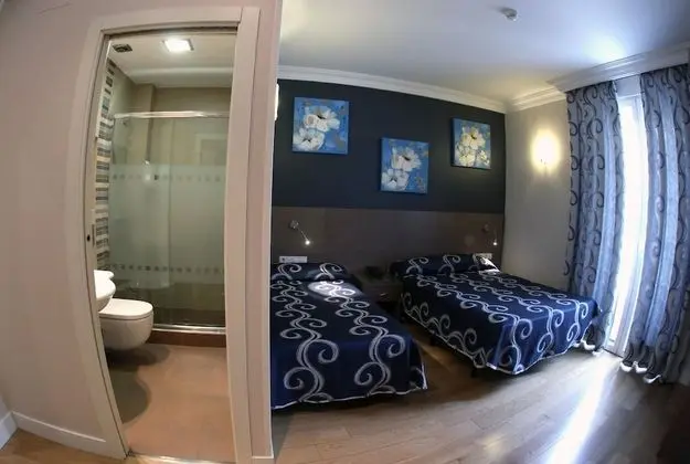 Hostal Sol Square Madrid - Oda
