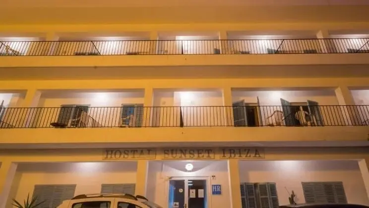 Hostal Sunset Ibiza - Dış Mekan