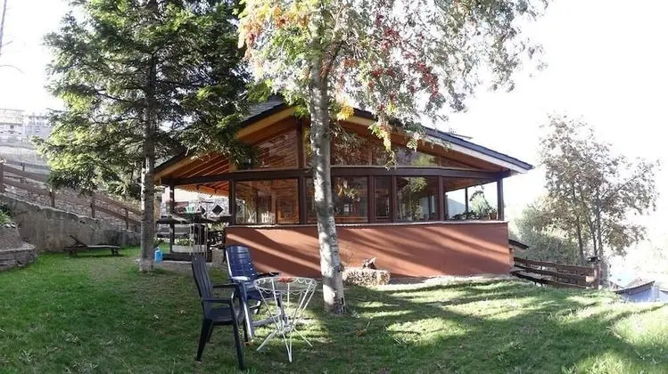 Hostal Xalet Refugi Pere Carné - Dış Mekan