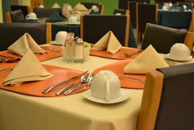 Hostalia Hotel Expo and Business Class - Yeme / İçme