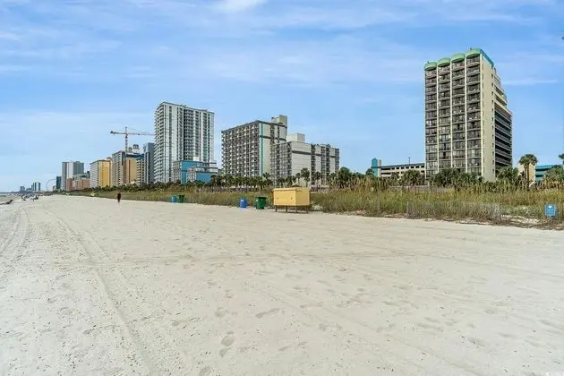 Hosteeva Oceanview Condos - Plaj
