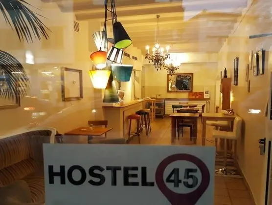 Hostel 45 - Lobi