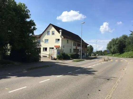 Hostel Airport Oberglatt - 1