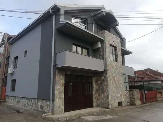 Hostel & Apartments Academy