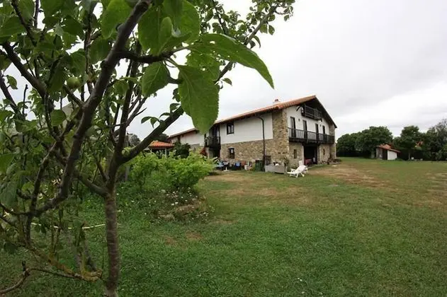 Hostel Barrika Surf Camp