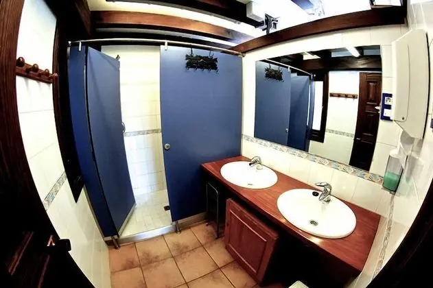 Hostel Barrika Surf Camp - Banyo Tipleri