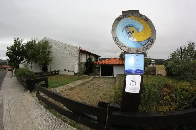 Hostel Barrika Surf Camp - Dış Mekan