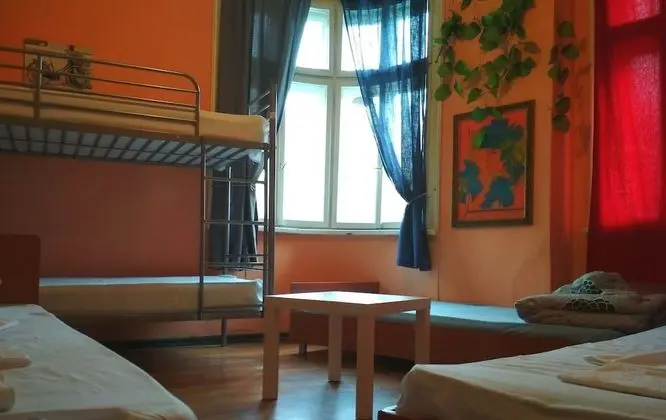 Hostel Compass Burgas - Oda
