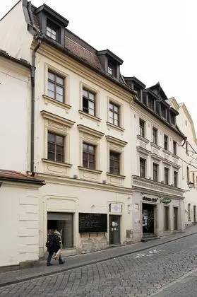 Hostel Eleven - Dış Mekan