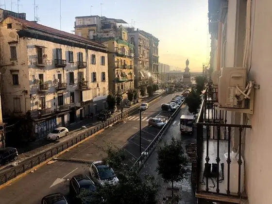 Hostel Mancini Naples - Dış Mekan