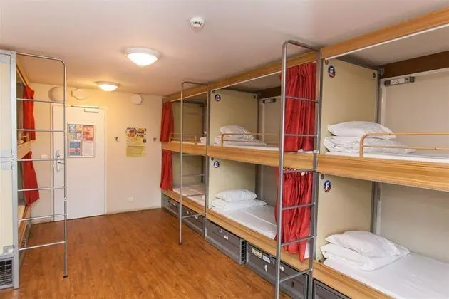 Hostel St. Christophers Paris Canal