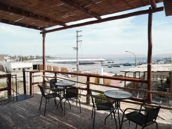 Hostel Yakumama Paracas