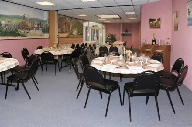 Hostellerie De La Reine Blanche