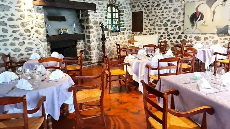 Hostellerie du paon blanc - Yerinde Yemek