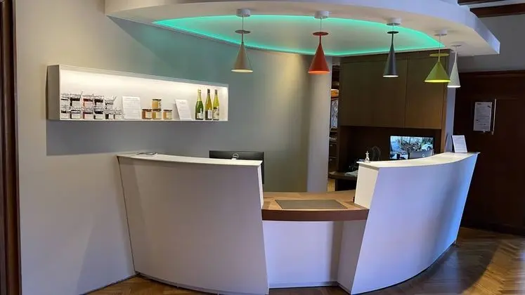 Hostellerie Groff Aux Deux Clefs - Lobi