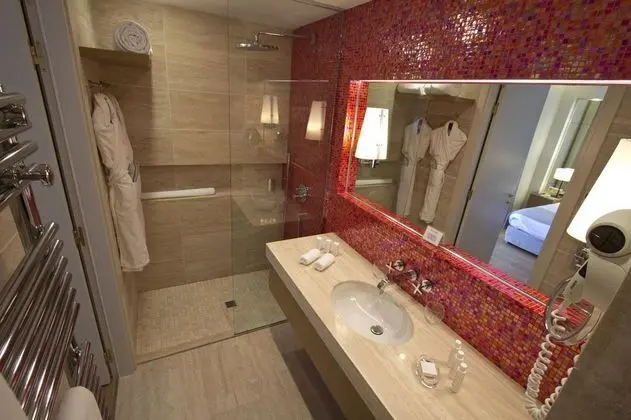 Hostellerie La Farandole - Genel