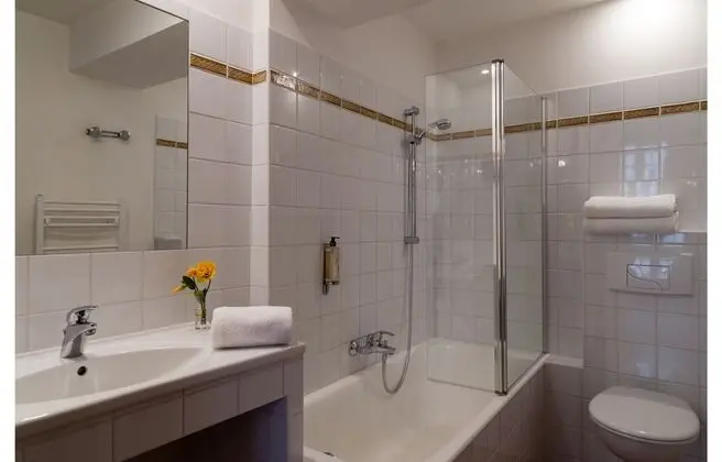 Hostellerie Le Beffroi, The Originals Relais - Oda