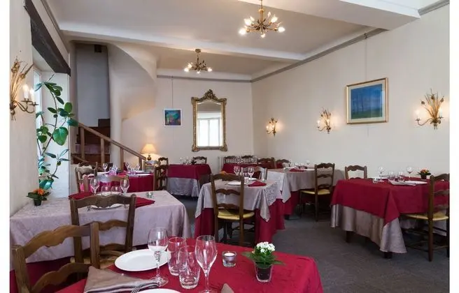 Hostellerie Le Beffroi, The Originals Relais - Yeme / İçme