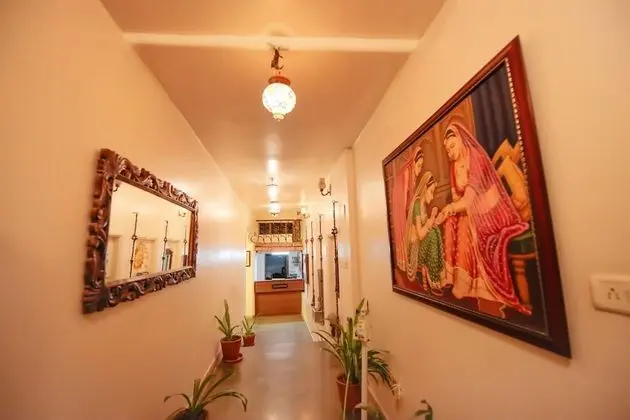 Hotal Devraj Niwas on Lake Pichola Udaipur - Lobi