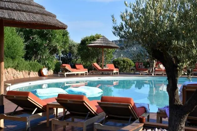Hôtel Alivi di Santa Giulia - Havuz