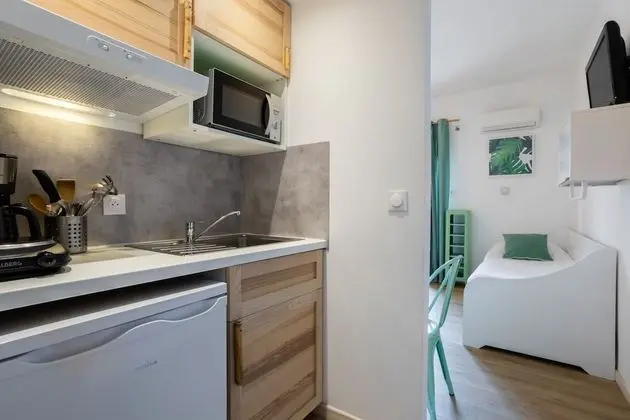 Hôtel Almanarre Plage - Mutfak