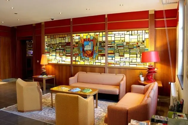 Hôtel au Boeuf - İç Mekan