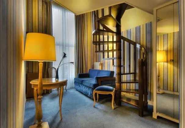 Hôtel Baudelaire Opéra - Genel