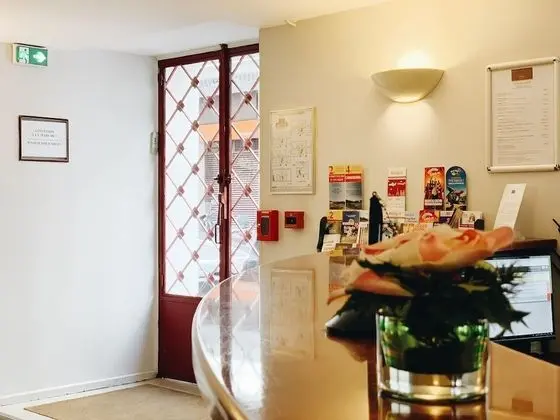 Hôtel Bellevue Paris Montmartre - Lobi