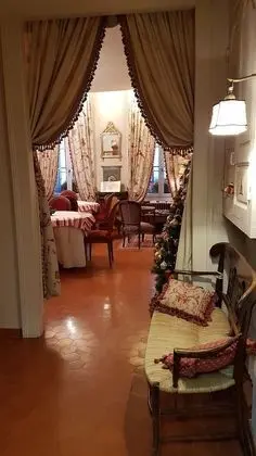 Hôtel Cardinal - Lobi