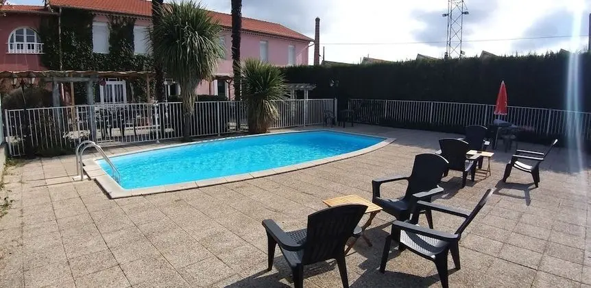 Hôtel Castel d'Olmes - Havuz