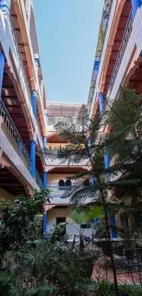 Hôtel Central Palace - Dış Mekan
