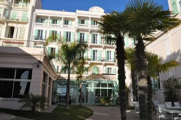 Hôtel Club Vacances Bleues Le Balmoral - Dış Mekan
